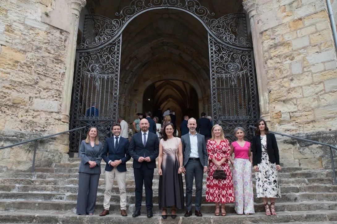  González Revuelta asiste a la inauguración de los Cursos de Verano de la UC