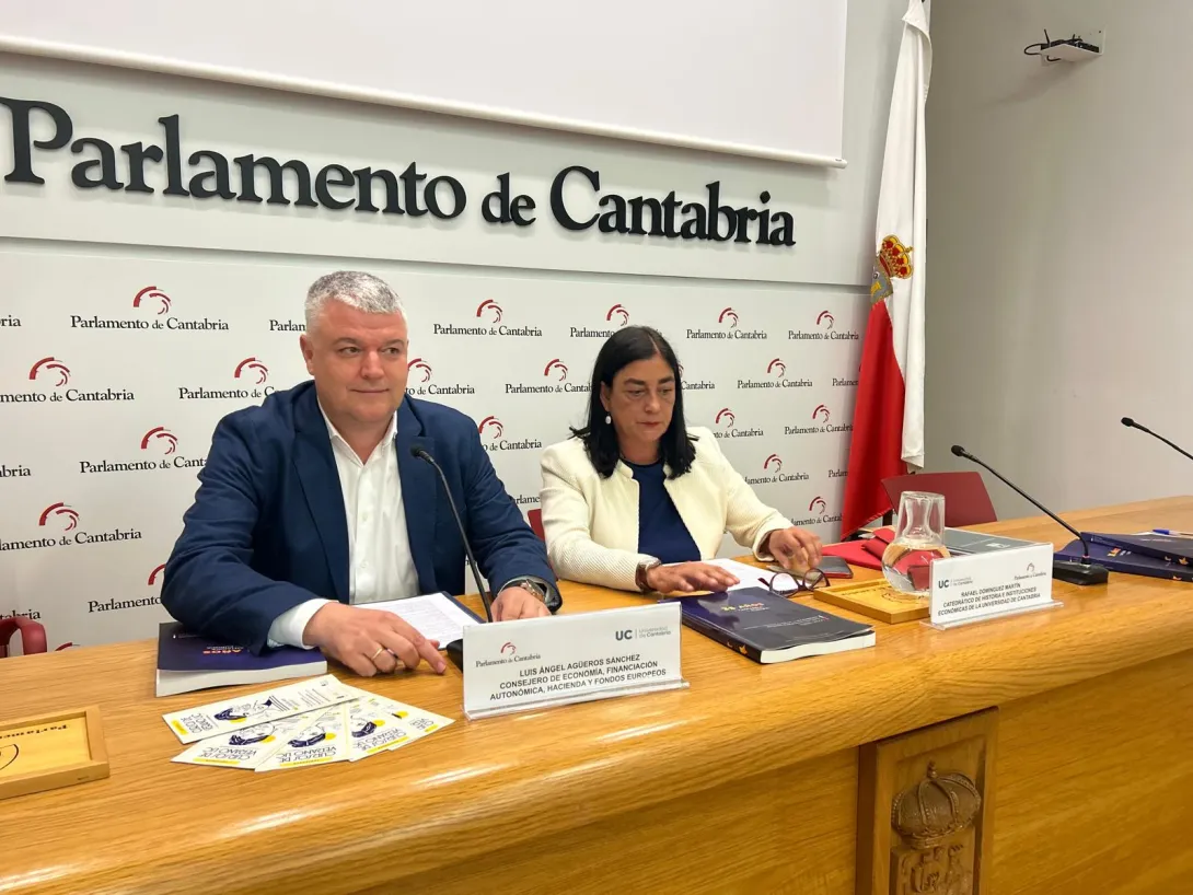 LIBRO ANA CARRERA